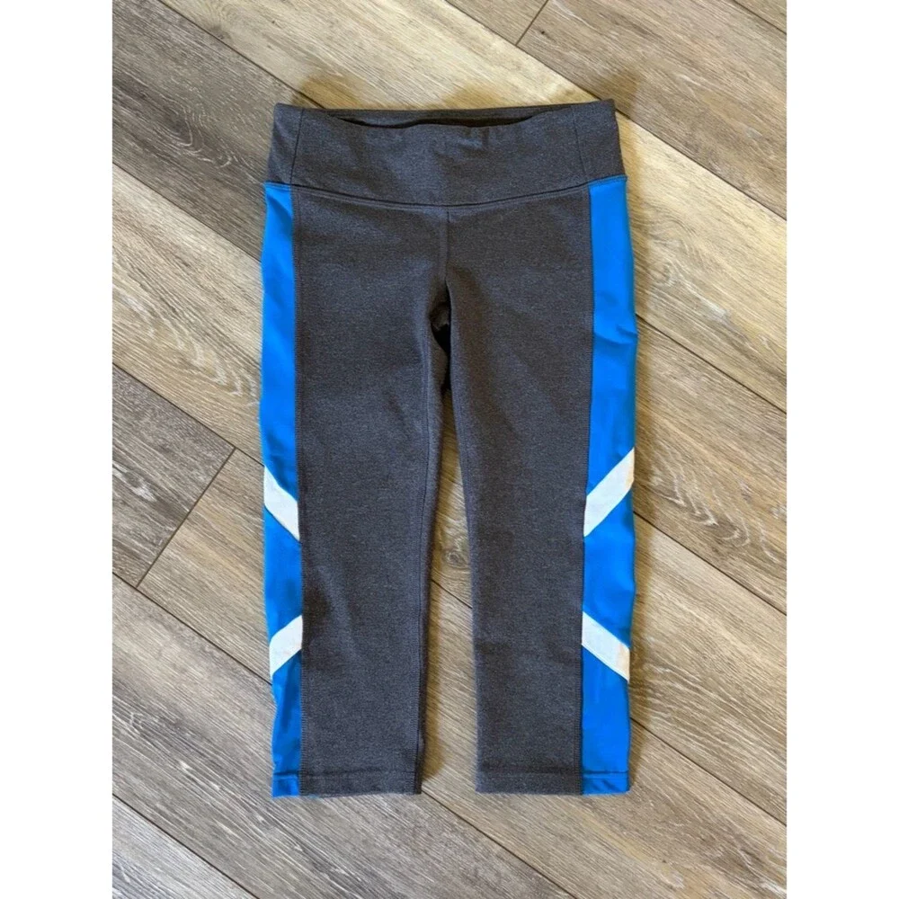 ALO Yoga Capri Leggings Size XS